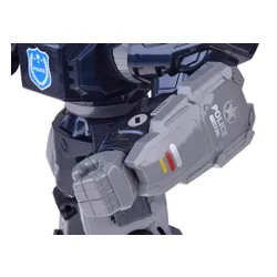 Zdalnie sterowany robot policyjny tańczy