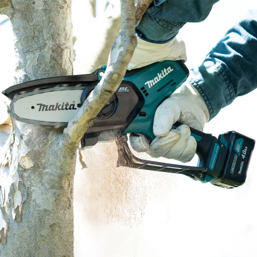 AKUMULAT, PILARKA DO GAŁĘZI 100MM CXT BLDC Makita UC100DZ01