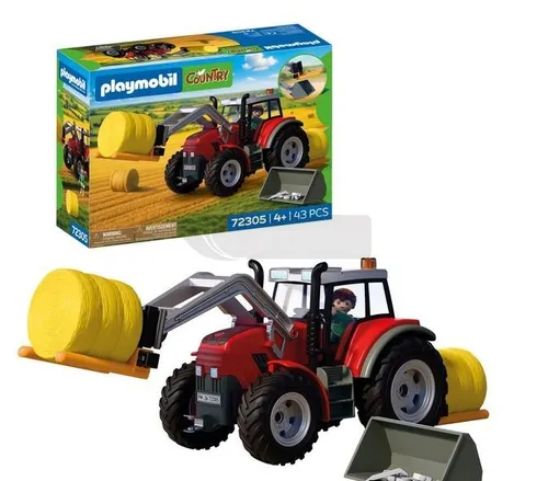 Duży traktor z belami siana