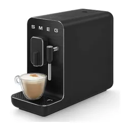 Автоматическая кофемашина Smeg BCC02FBMEU