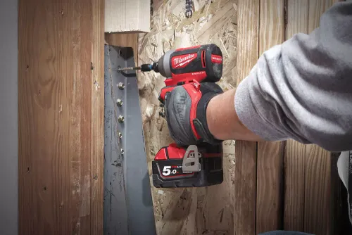 Darbe vidası mı? " Milwaukee M18 BLID2-502X