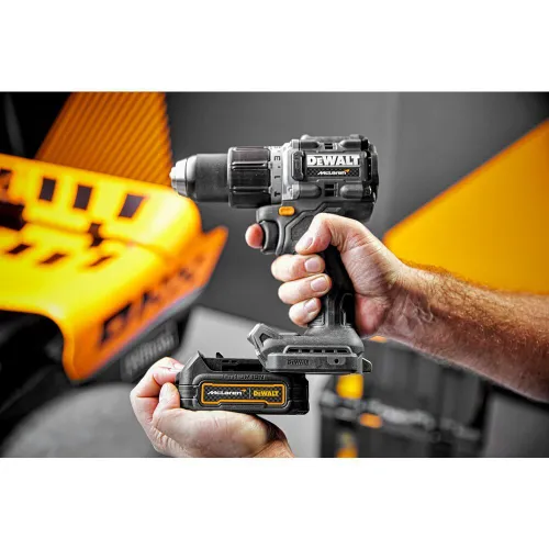 Дрель-шуруповерт аккумуляторная ударная DeWalt DCD85ME2GT