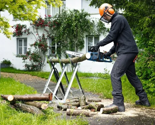 Piła łańcuchowa akumulatorowa BOSCH PRO 18V GKE 18V-40 SOLO 06008D3000