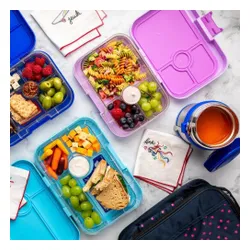 Średnia śniadaniówka / lunchbox Yumbox Panino - power pink/rainbow tray