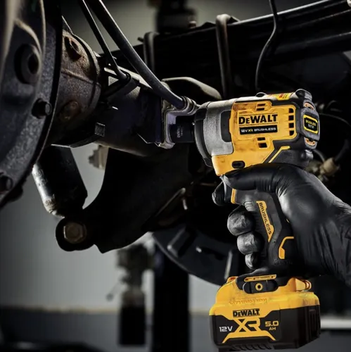 Klucz udarowy DEWALT DCF901P2