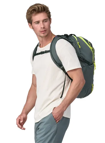 Городской рюкзак Patagonia Refugio Day Pack 30 l-nouveau green