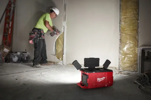 Milwaukee M18 POALC-0 Atölyesi (4933478120)