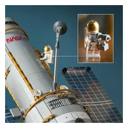 LEGO ICONS 11382 Hubble Space Telescope, zestaw klocków 18+
