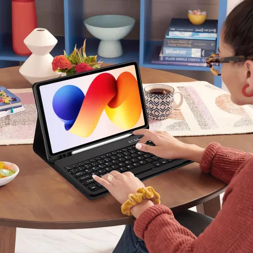 Etui na Xiaomi Poco Pad M1/Redmi Pad 2 Pro 12.2 TECH-PROTECT SC Pen Czarny + Klawiatura