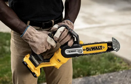 Piła akumulatorowa DEWALT DCMPS520N-XJ