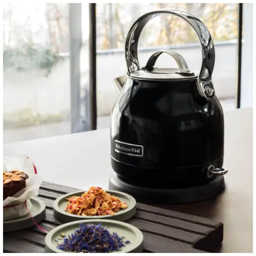 Электрический чайник KitchenAid Stella 5KEK1222EOB чёрный