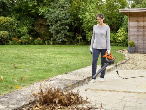 Odkurzacz i dmuchawa ogrodowa BlackDecker BEBLV290