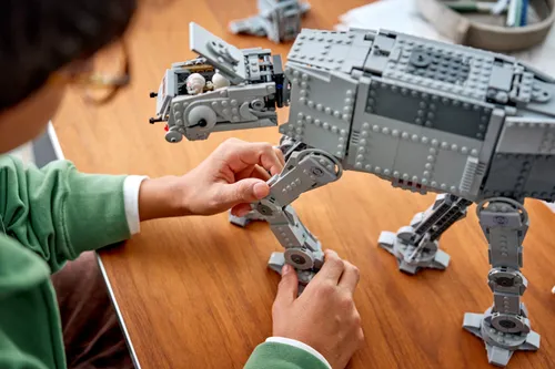 LEGO Star Wars 75454 Mandalorian AT-AT Resztek Imperium, zestaw klocków 10+