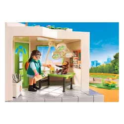 Набор Playmobil Family Fun 709 00 Клиника для животных в зоопарке