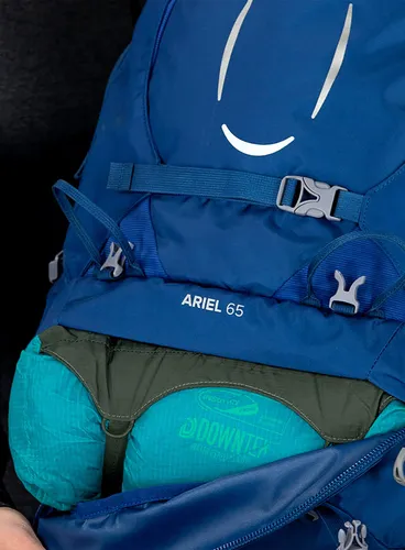 Plecak trekkingowy damski Osprey Ariel 65 - ceramic blue