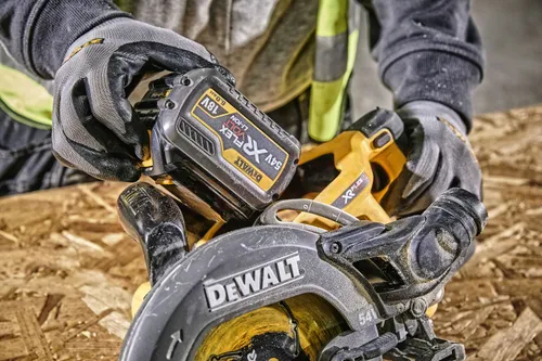 Pilarka tarczowa DeWalt FLEXVOLT DCS577T2