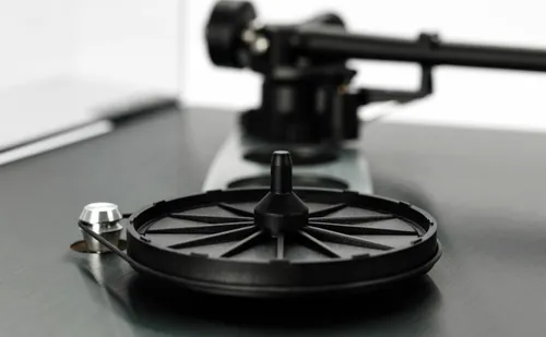 Gramofon REGA Planar 3 RS Limited Edition Wkładka Rega Nd5 Aluminium-czarny