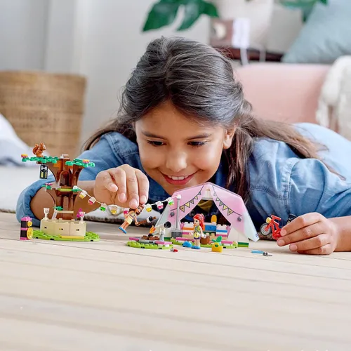 LEGO Friends lüks kamp alanı (41392)