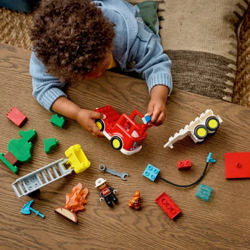 LEGO 10473 DUPLO Wóz strażacki z wężem i strażakiem