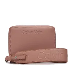 Большой женский кошелек Calvin Klein Gracie Wallet с ремешком Md K60k611387 Ash Rose VB8