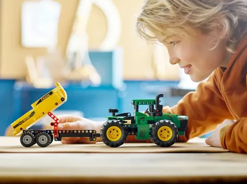 LEGO Technic 42136 трактор John Deere 9620r 4WD