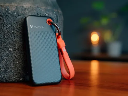 Dysk VERBATIM Pocket 256GB SSD Czarno-czerwony