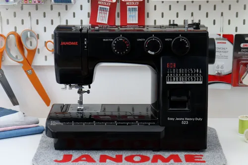 Maszyna do szycia JANOME HD523 Czarny