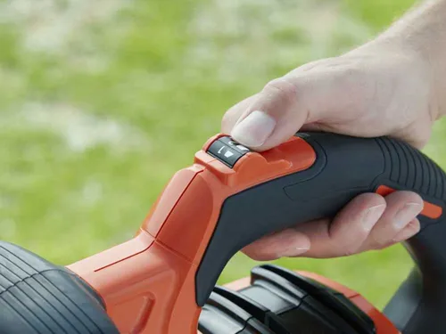 Odkurzacz i dmuchawa ogrodowa BlackDecker BEBLV301