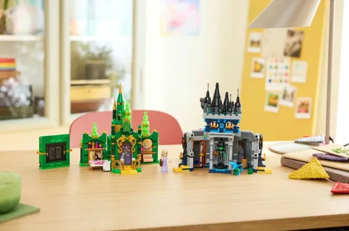 Конструктор пластиковый LEGO Wicked 75689 Изумрудный город и замок Кьямо Ко