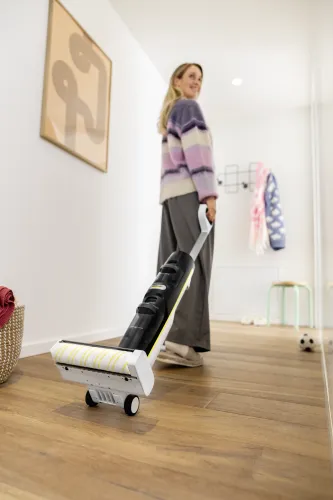 Mop elektryczny Karcher FCV 4 Dry 1.056-135.0 45min 200m2