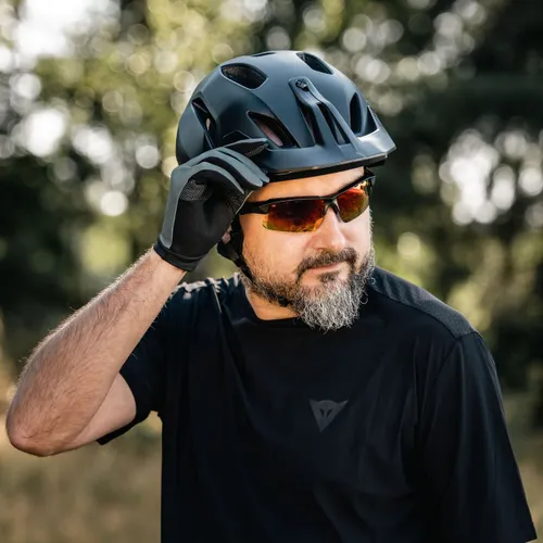 Kask rowerowy Dainese Linea 03 black/black