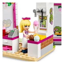 LEGO Friends Park Cafe, Heartlake City'de (41426)