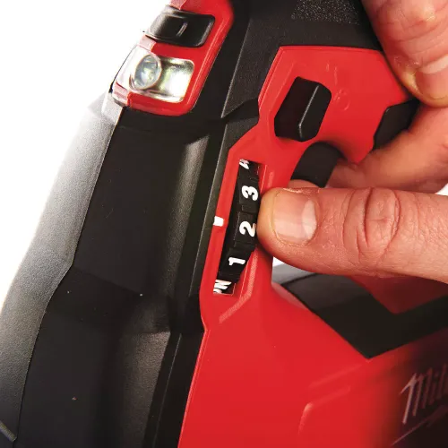 Smarownica Milwaukee M18 GG-201C