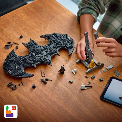 LEGO 76330 Batman Logo Batman