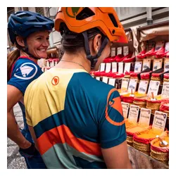 Kask rowerowy Endura Hummvee Plus harvest