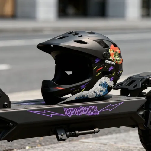 Kask KAMIKAZE Ronin Czarny Full Face (rozmiar M)