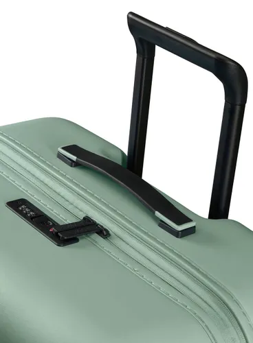 American Tourister Novastream'in Geniş Genişletilebilir Valizi -nomad green