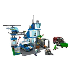 Конструктор Lego City полицейский участок (60316)