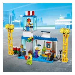 Конструктор Lego City Центральный аэропорт (60261)