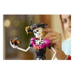 LEGO 21372 IDEAS Pani Catrina