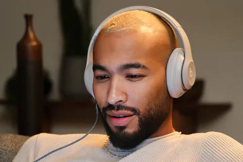 Słuchawki nauszne APPLE Beats Studio Pro ANC Kim Specjal Edition Piaskowy