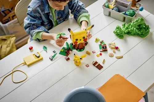 LEGO 72164 Pokémon SMART Play Dom treningowy z Pikachu