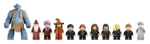 LEGO Harry Potter 76435 замок Хогвартс: Большой зал