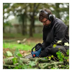 Piła łańcuchowa akumulatorowa BOSCH 18V GKE 06008D7000 SOLO