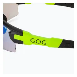 Okulary przeciwsłoneczne GOG Steno C matt black/green/ polychromatic green
