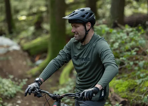 Kask rowerowy LAZER Jackal KinetiCore