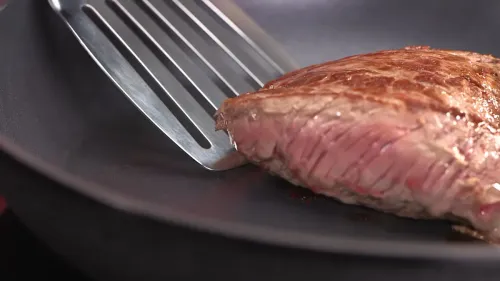 TESCOMA TitanPower 28 cm czarna - patelnia tytanowa nieprzywierająca