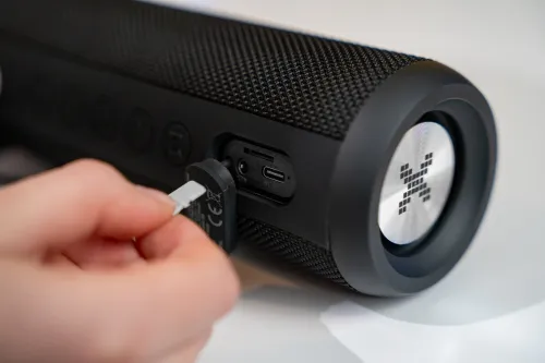 Głośnik mobilny XMUSIC BTS650K Radio FM Czarny