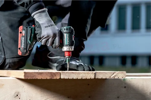 Metabo BS 18 L BL Q 2x2 tornavida matkabı. 0Ah