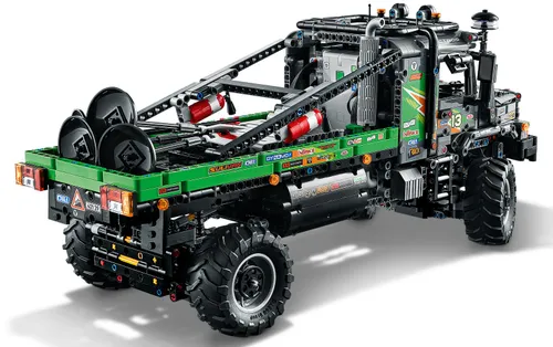 Конструктор Lego 42129 Technic - Полноприводный грузовик-внедорожник Mercedes-Benz Zetros